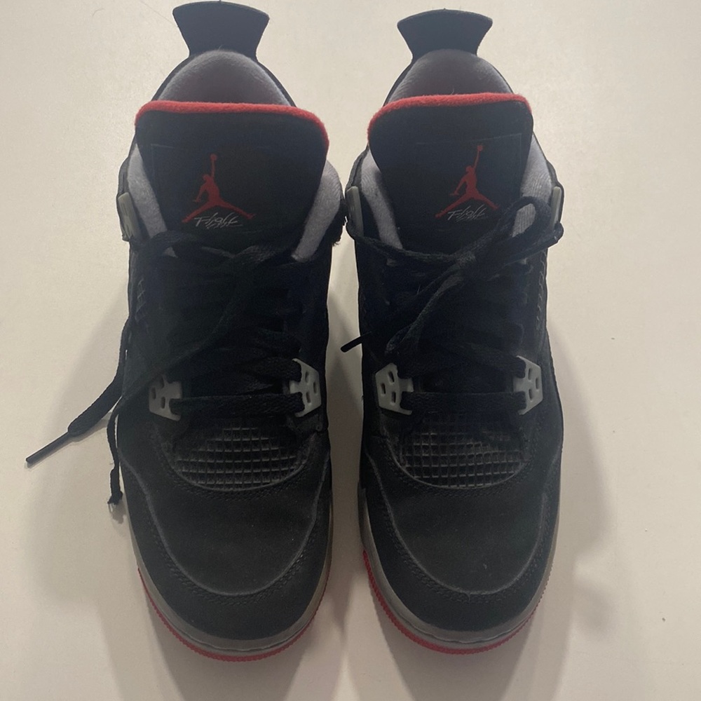 Jordan’s Retro 4 (bred)